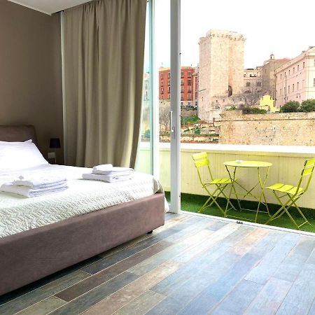Vista Suites - Piazza Yenne 칼리아리 외부 사진