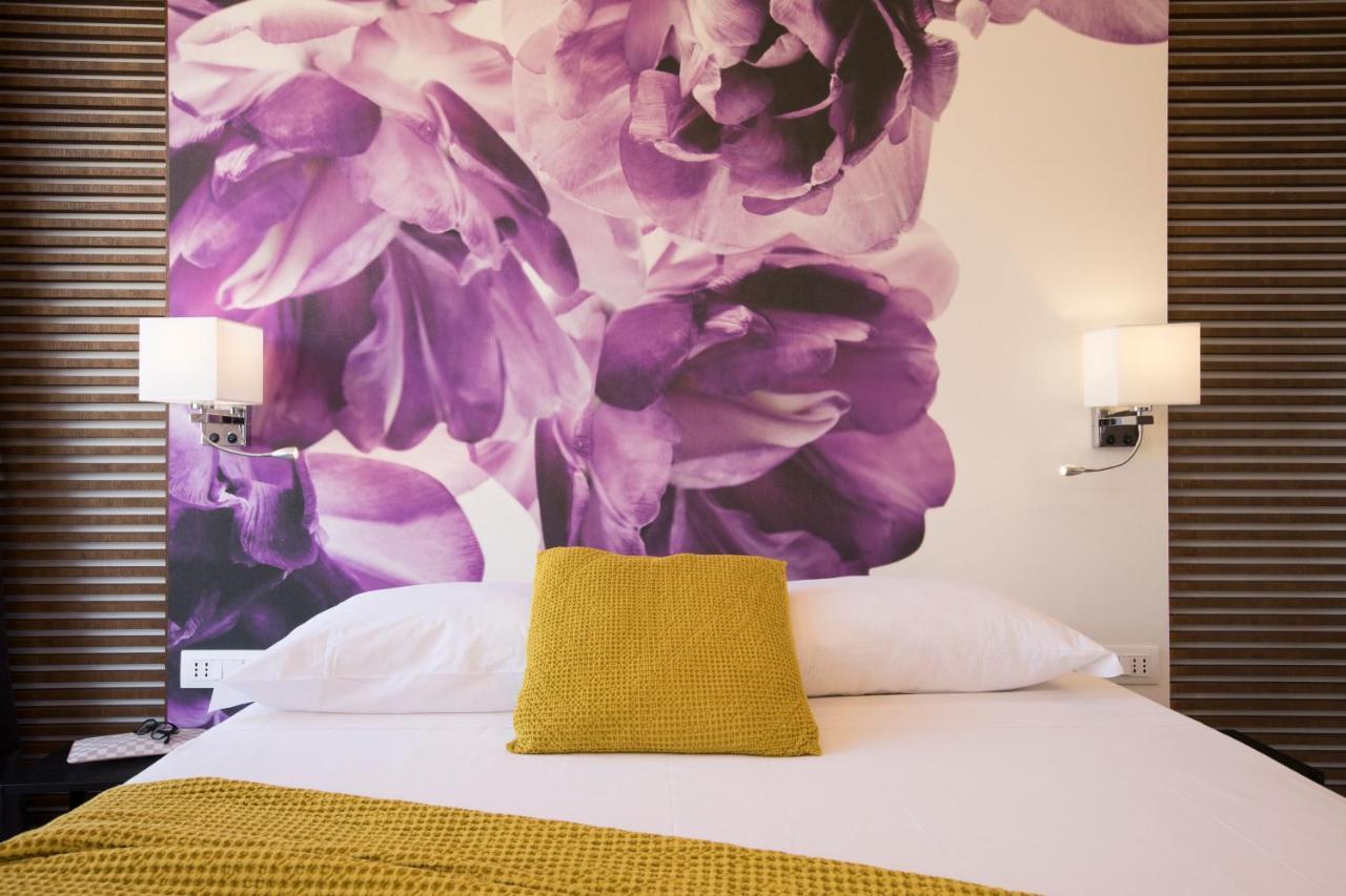 Vista Suites - Piazza Yenne 칼리아리 외부 사진